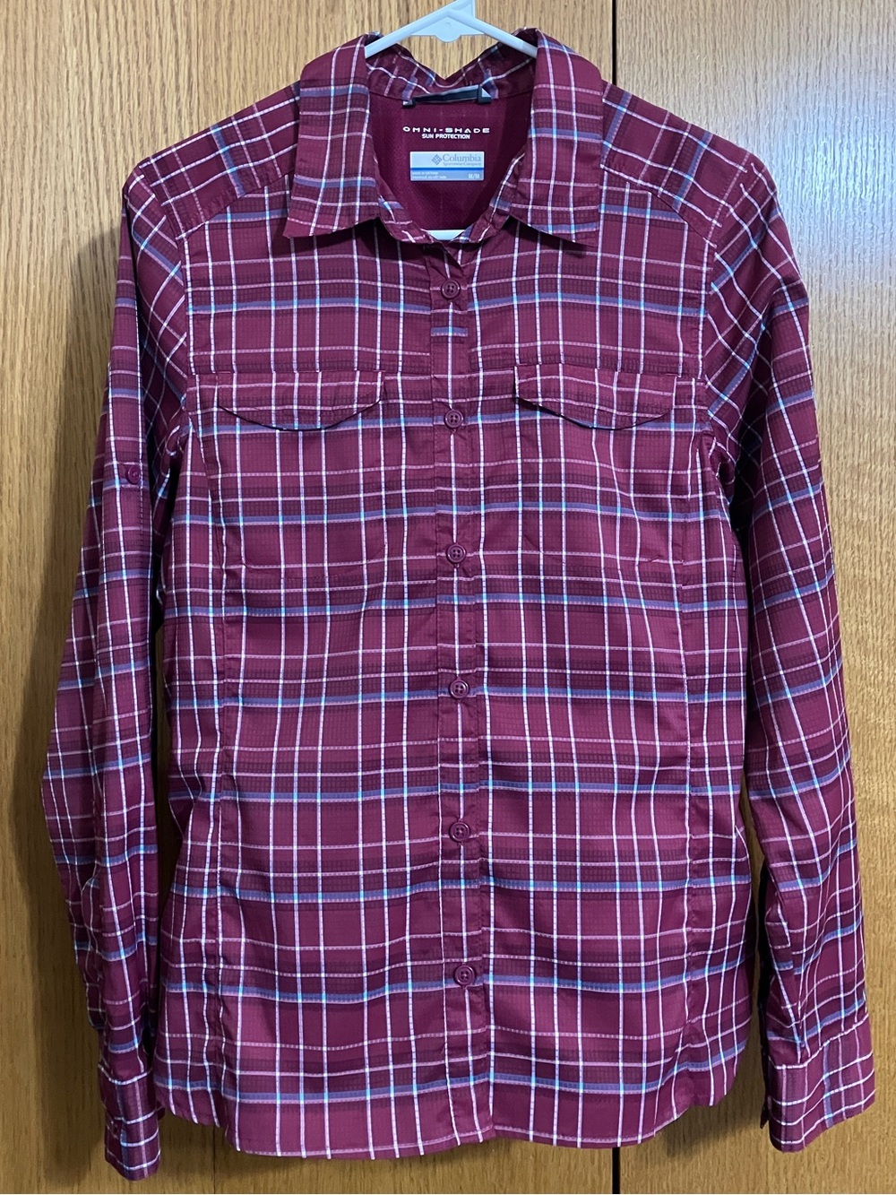 Columbia Silver Ridge Lite Omni-Shade Women’s Berry Red Plaid Shirt Size Medium
